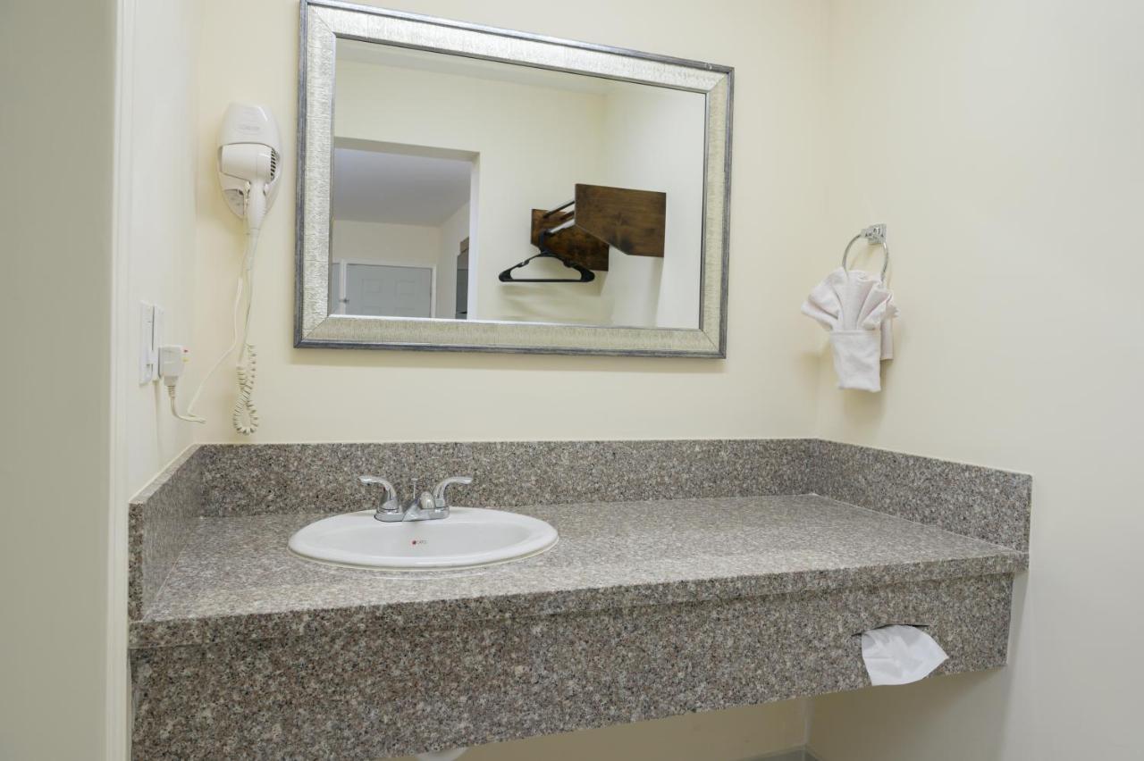 Hotel Trebol Inn Nuevo Casas Grandes Zewnętrze zdjęcie