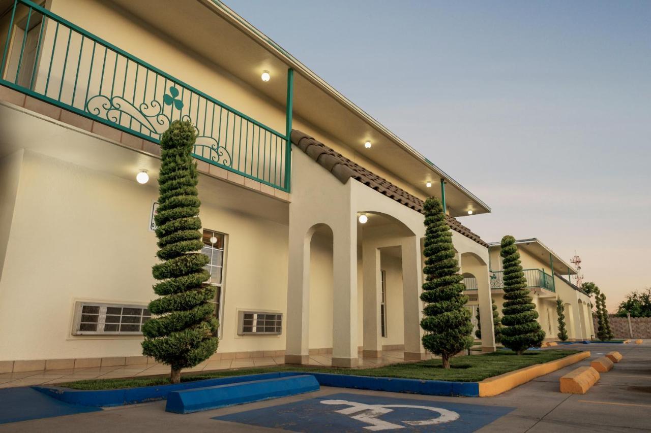 Hotel Trebol Inn Nuevo Casas Grandes Zewnętrze zdjęcie
